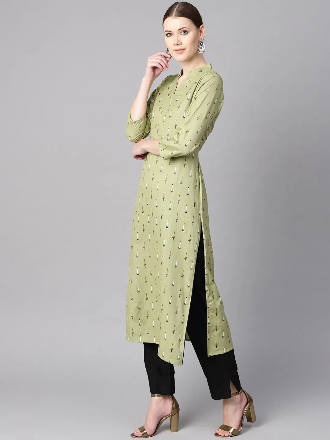 Green Ikat Printed 3/4Th Sleeve Kurta With Solid Black Pants