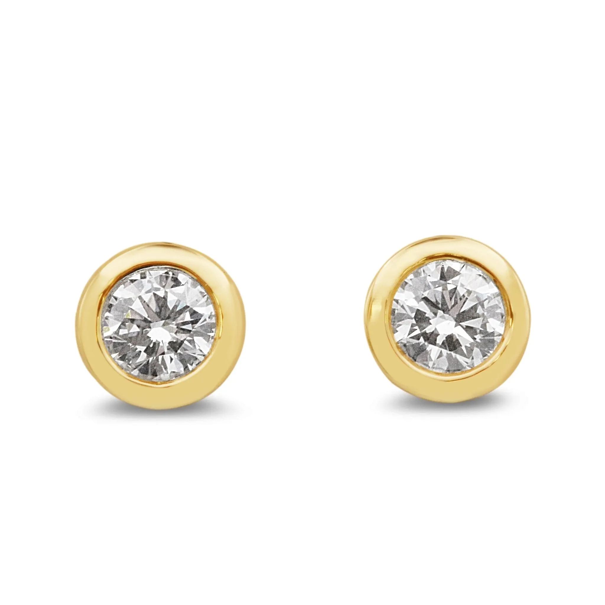 Pair Of Brilliant Cut Diamonds Stud Earrings - 18ct Yellow Gold