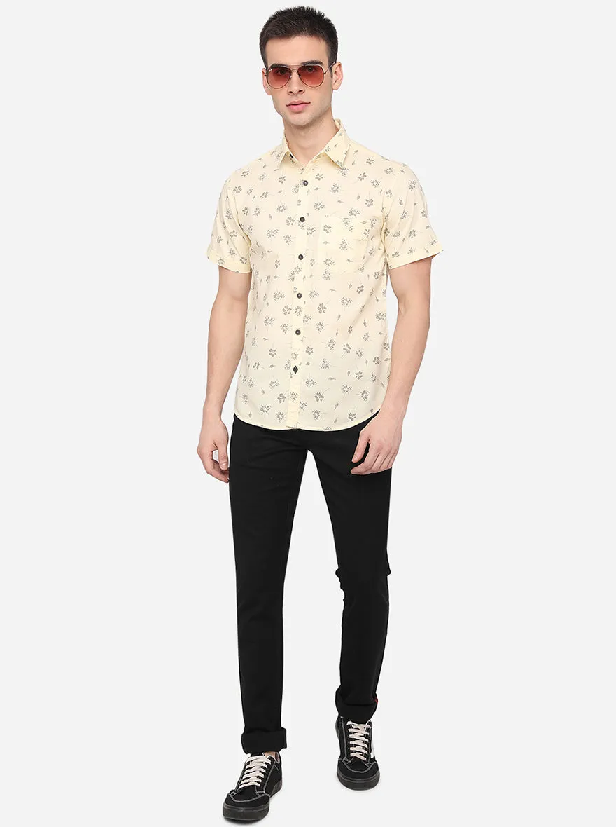 Pastel Yellow Printed Slim Fit Casual Shirt | Greenfibre